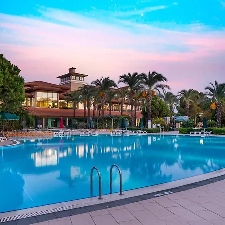 度假村 儿童概念绿色宫殿ic酒店